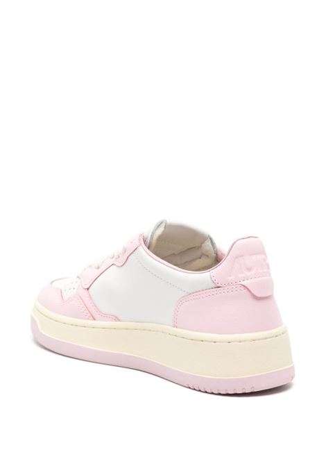 sneakers in pelle di vitello bianche e rosa chiaro con logo Autry sul lato AUTRY | AULW-WB37BLUSH BRIDE